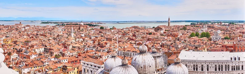 Kussenhoes View over Venice and its different quarters / Architecture, rooftops and houses of Venice in Italy seen from St. Mark's Tower © marako85