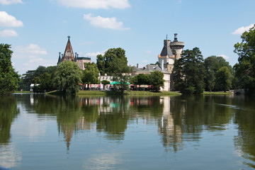 Fototapeta na wymiar Franzensburg in castle garden of Laxenburg near Vienna 