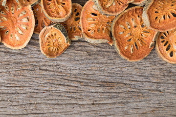 Dried quince