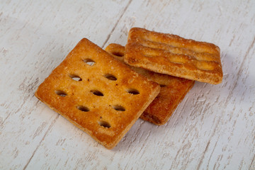 Appetizing salty crackers