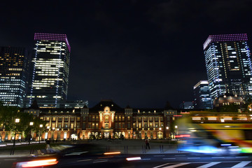 Fototapeta na wymiar 東京駅周辺の夜景