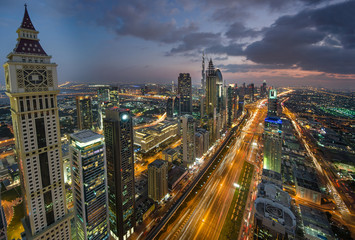 Fototapeta na wymiar Busy Sheikh Zayed Road in the evening
