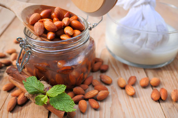 Soak the almonds in a bowl to make almond milk.
