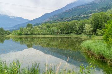 Fototapeta na wymiar lake panorama countryside