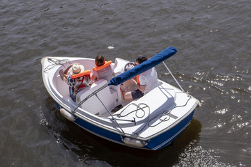 bateau électrique