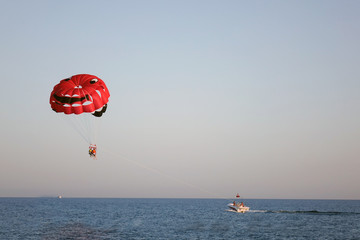 parachute on the high seas pulls powerboat, parachute on the high,parachute