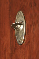 sonnette de porte d'appartement vintage à tourner