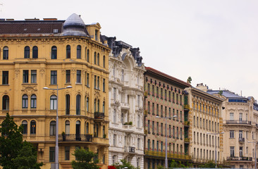 Fototapeta na wymiar View of Viennese buildings