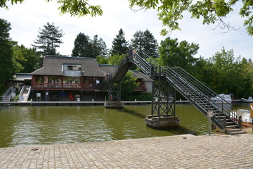 Nantes - Île de Versailles l'Erdre et ses quais