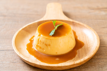 homemade caramel custard pudding