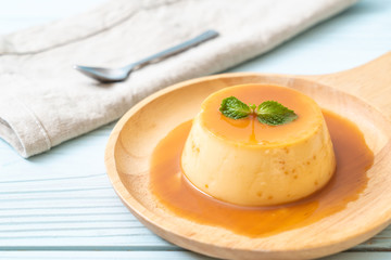 homemade caramel custard pudding