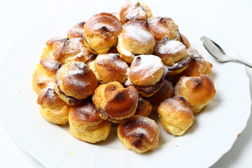 Bignè crema e cioccolato