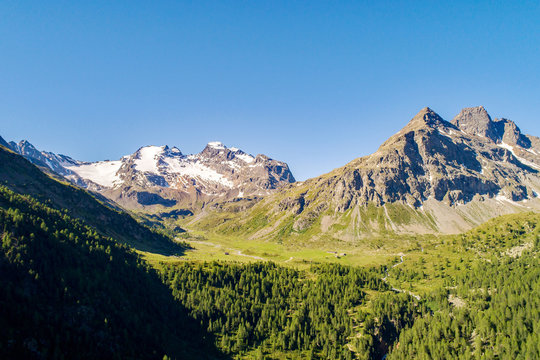 Bormio - Val Viola Bormina e Val Cantone di Dosd&egrave; (IT) - Vista aerea 