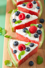 watermelon pizza slices with yogurt and berries, summer dessert