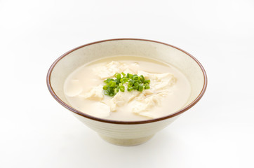 ゆし豆腐（沖縄の郷土料理）