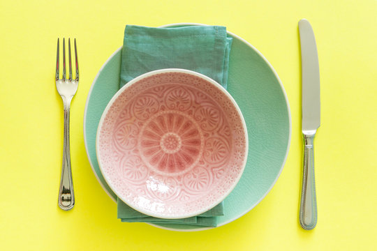 Dable setting on bright yellow background