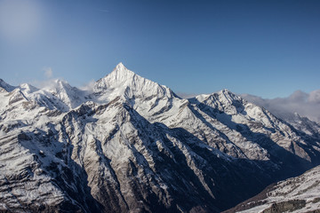 Fototapeta na wymiar Schnee-Berge