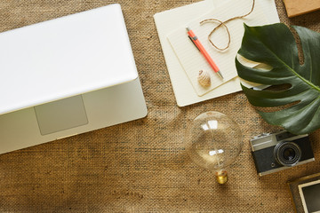 urban lifestyle digital nomad working around the world writing blog