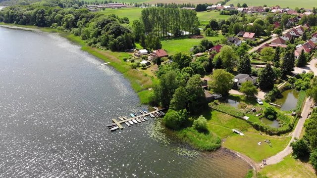 R&uuml;ckw&auml;rtsflug, Deutschland, Mecklenburg-Vorpommern , Torgelow am See , Landkreis Vorpommern Greifswald, Mecklenburgische Seenplatte, Luftaufnahme, Torgelow, Schloss Trogelow, Torgelower See