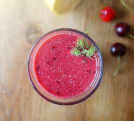 frisches Kirsch Smoothie