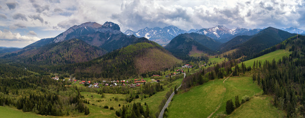 Fototapeta na wymiar Mountain road between Poland and Slovakia. High Tatras