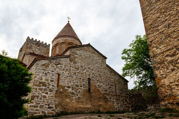 Fototapeta na wymiar Church of Mother of God in Ananuri fortress, Georgia