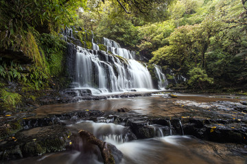 Naklejka na ściany i meble Purakaunui Falls, Catlins - Südinsel von Neuseeland