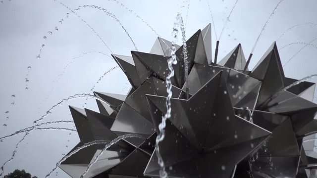 close up, Pusteblumen Star Fountain in Leipzig
