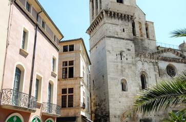 Fototapeta na wymiar Ville de Nîmes, département du Gard, France