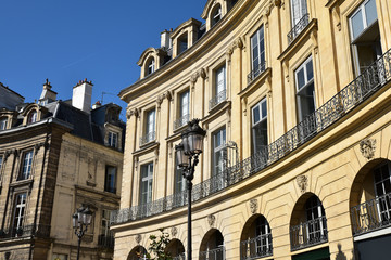 Fototapeta na wymiar Place des Victoires à Paris, France