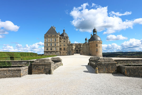 Ch&acirc;teau de Hautefort 2