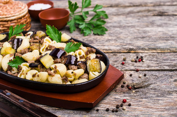 Pasta with minced meat