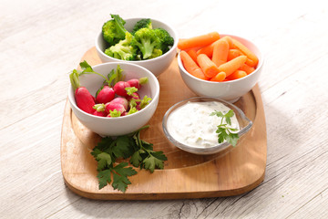 vegetable and dip