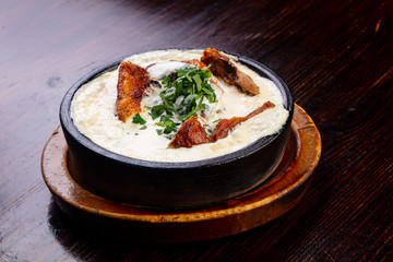 Roasted chicken in cream sauce