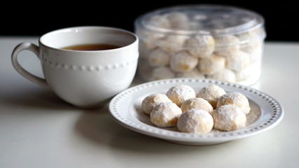 Snow White Cookies or Puteri Salju and a cup of tea.