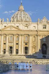 Obraz premium View of St Peter's basilica in Rome, Italy