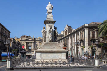 Fototapeta na wymiar Vincenzo Bellini statue, Catania, Italy