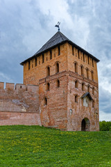 Obraz premium Vladimir tower of the Kremlin fortress in Veliky Novgorod, Russia.