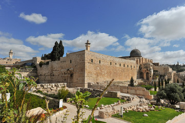 The Western Wall and Temple Mount in Jerusalem