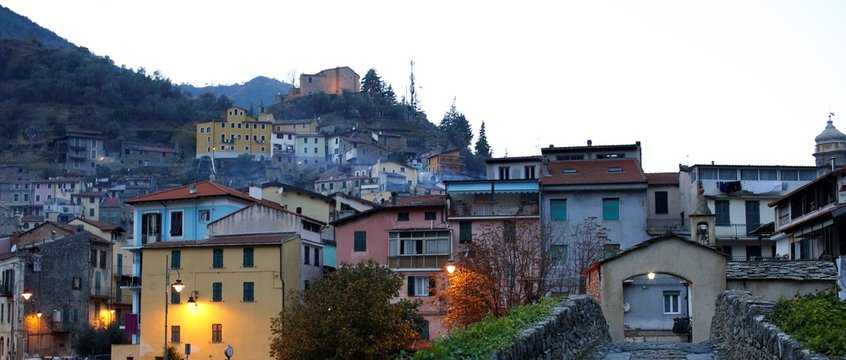 Badalucco, Liguria Imperia, case,