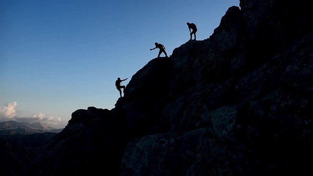 ipli kaya tırmanışı ve başarılı takım