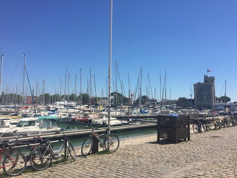 Vieux port de La Rochelle : quai Valin