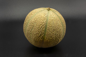 a charentais / cantalupe melon