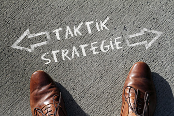 Entscheidung: Taktik oder Strategie?
