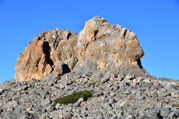 Тибет, геоглиф на берегу священного озера Нам-Тсо (Nam Tso), 4718 метров над уровнем моря