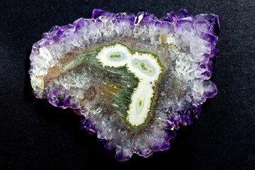 Agate core with amethyste chaplet