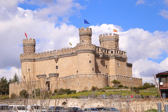 Castillo Manzanares de El Real