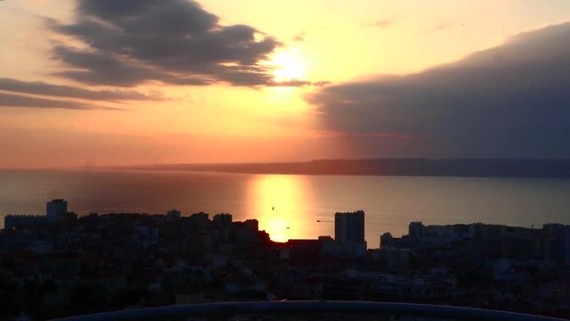 Timelapse, day to night - marseille port 
