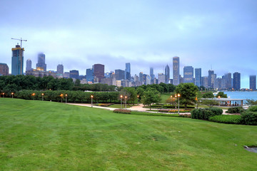 Obraz premium Chicago, Illinois, USA - June 22, 2018 - The Chicago skyline at night after a storm across Lake Michigan.