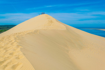 Dune du Pilat, the biggest sand dune in Europe, France - obrazy, fototapety, plakaty